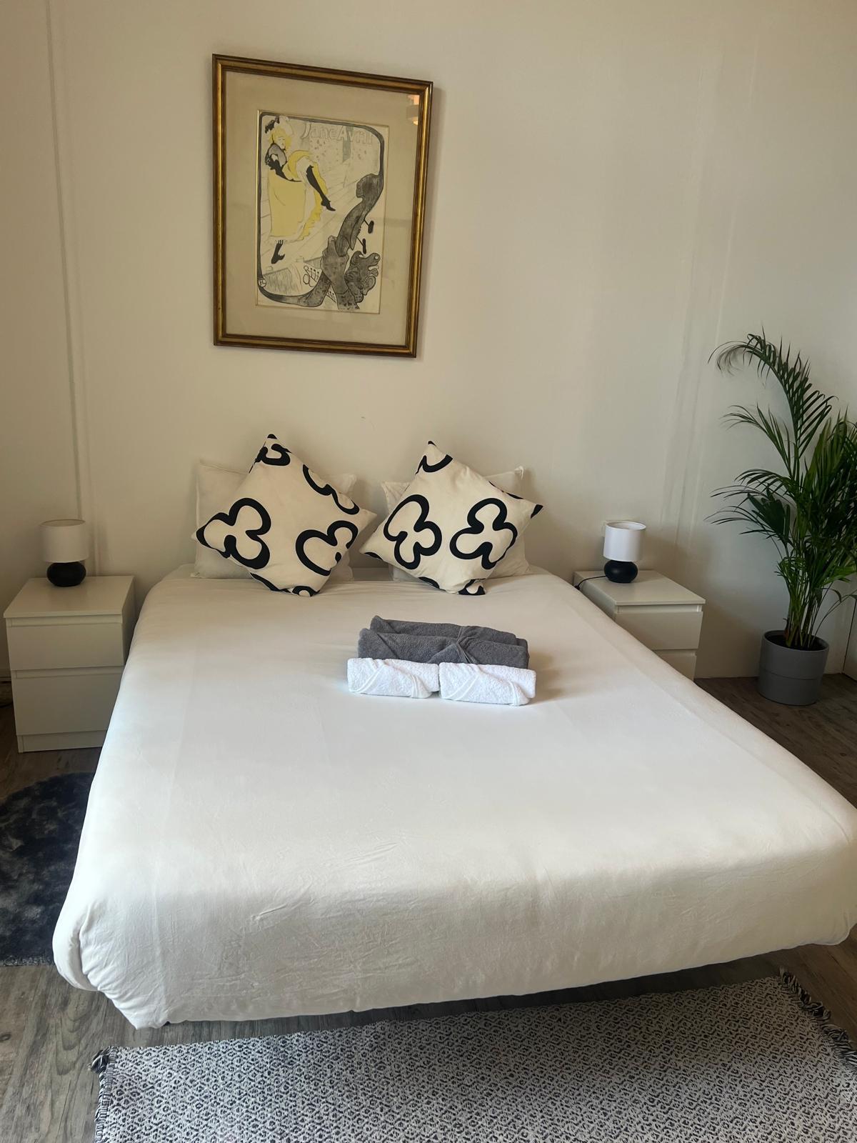 Apartments and private rooms in Barcelona